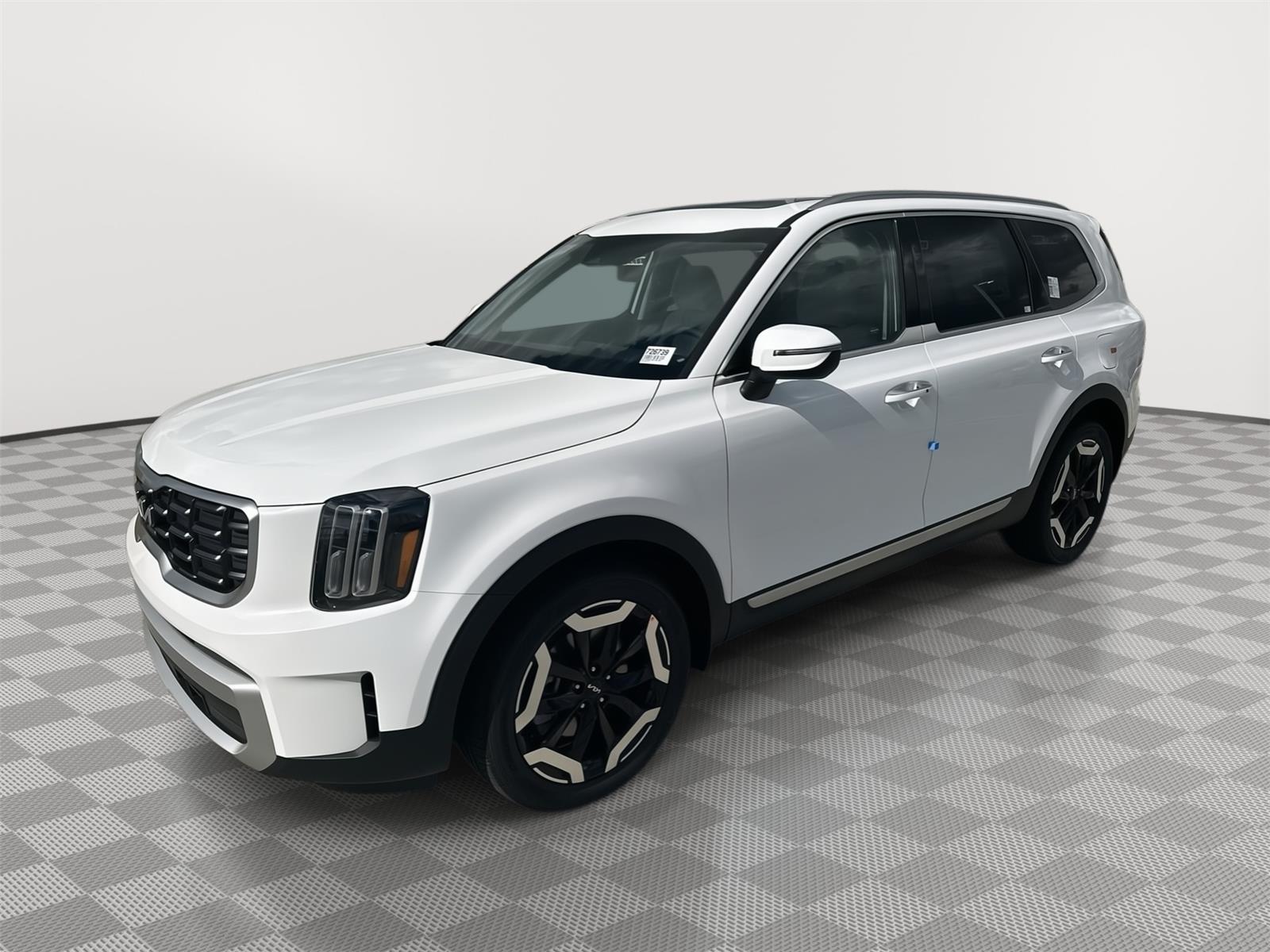 2025 Kia Telluride S's photo