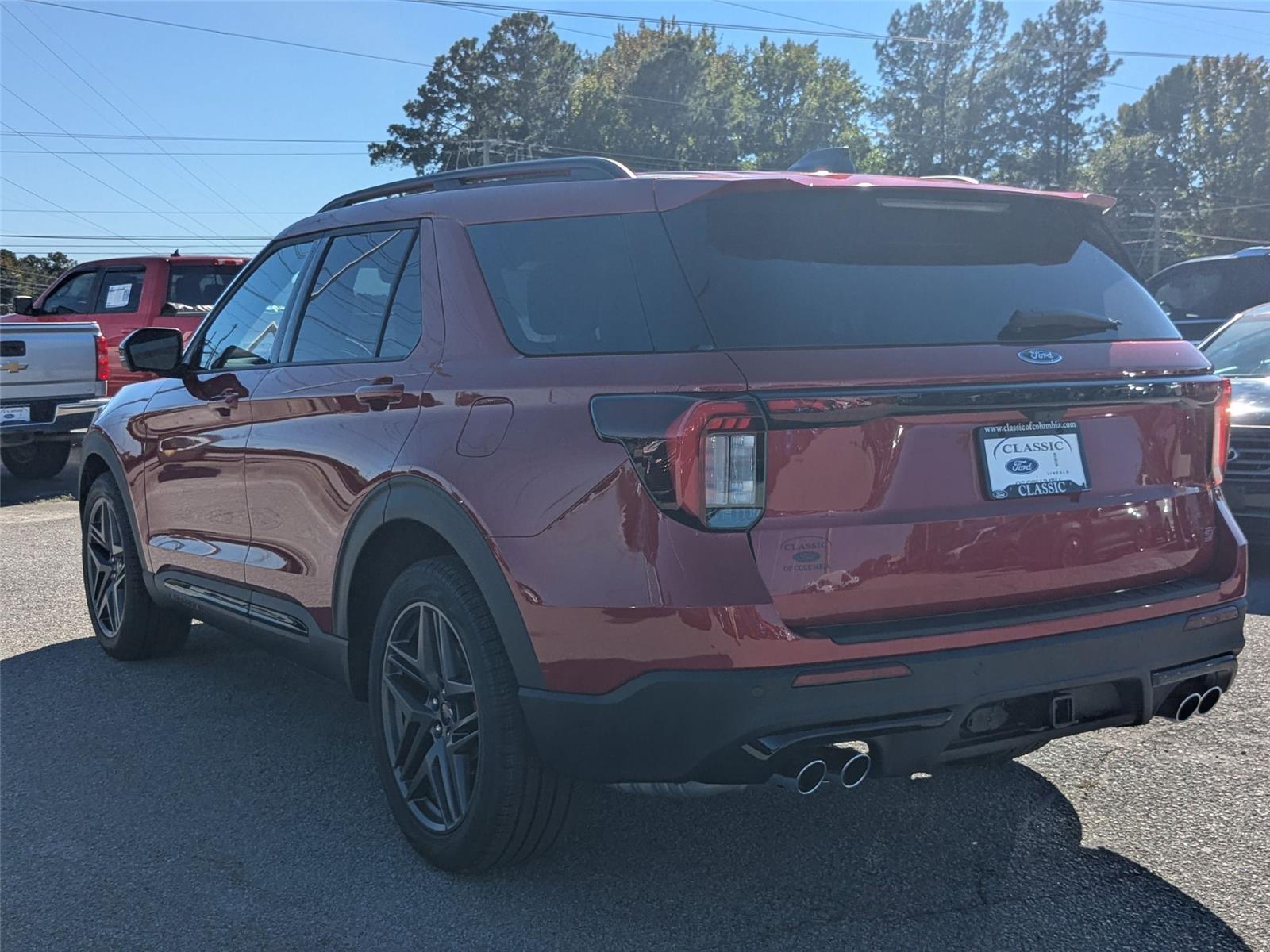 2026 Ford Explorer ST photo 4