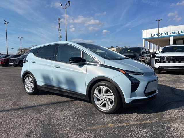 2023 Chevrolet Bolt EV LT's photo