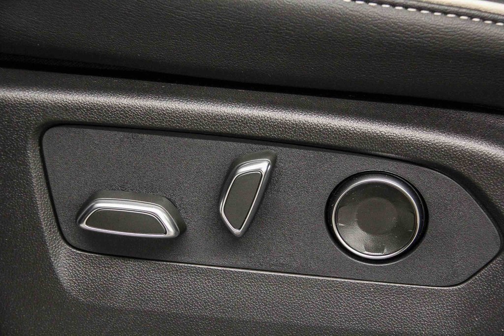 2026 Cadillac Escalade Luxury photo 20