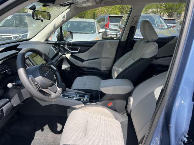 2022 Subaru Forester Base photo 12