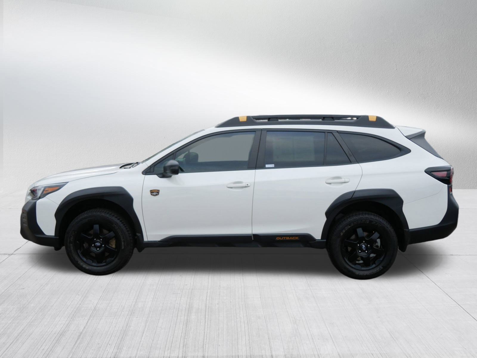 2022 Subaru Outback Wilderness photo 2