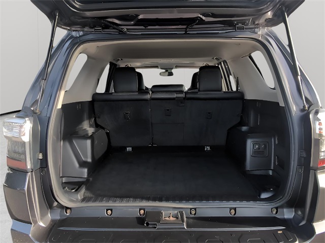 2014 Toyota 4Runner SR5 photo 32