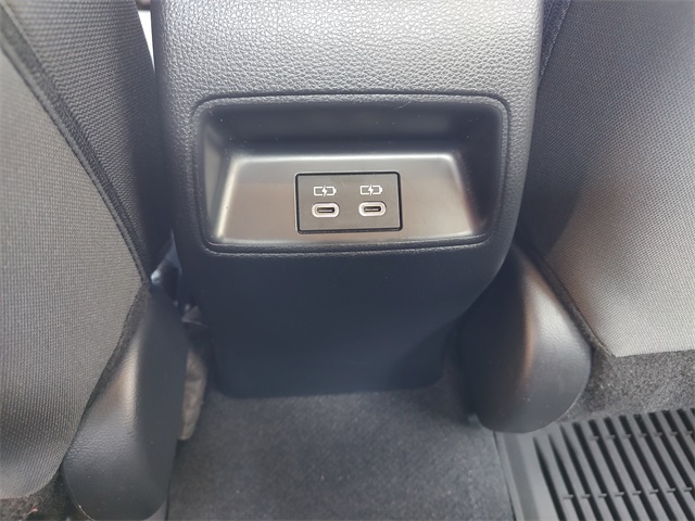 2023 Toyota Corolla LE photo 12