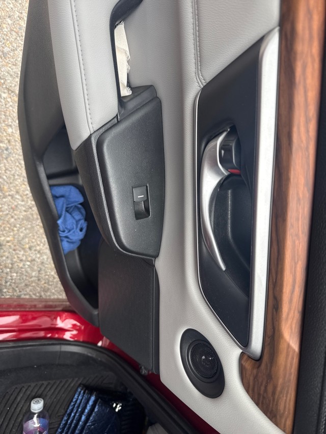 Used 2022 RED Honda Touring image 14