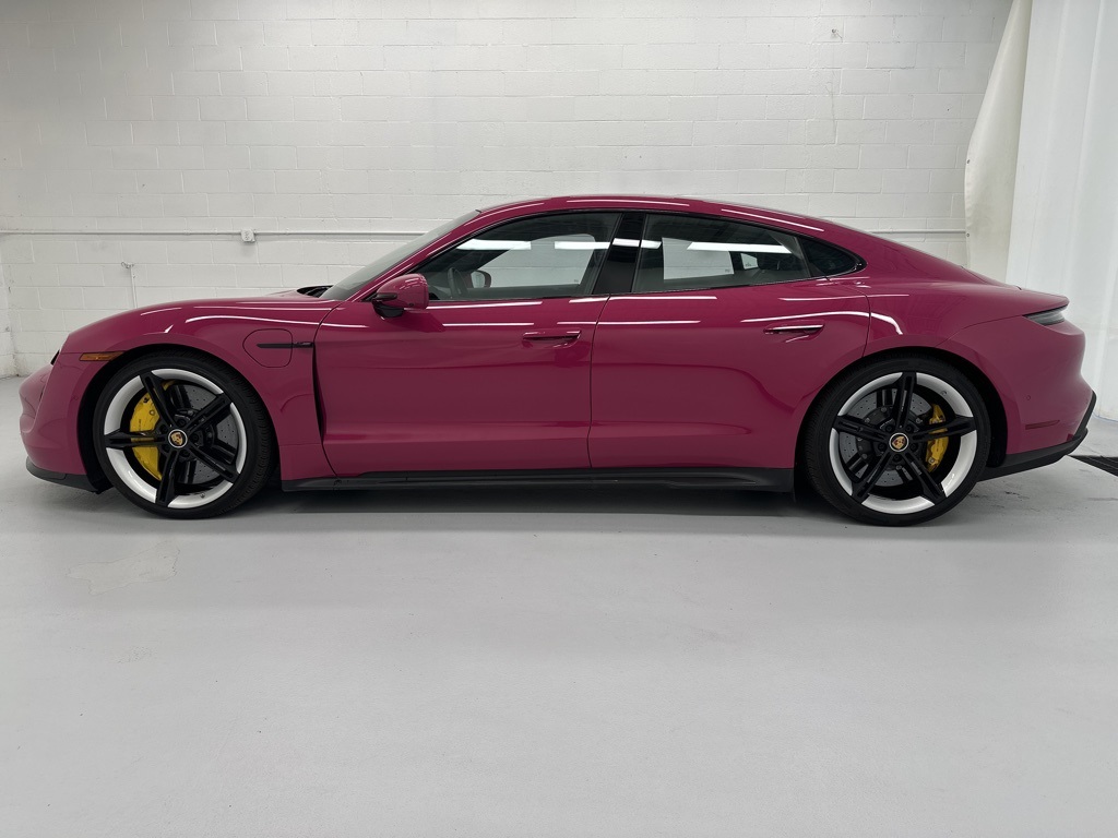 2022 Porsche Taycan Turbo S photo 5