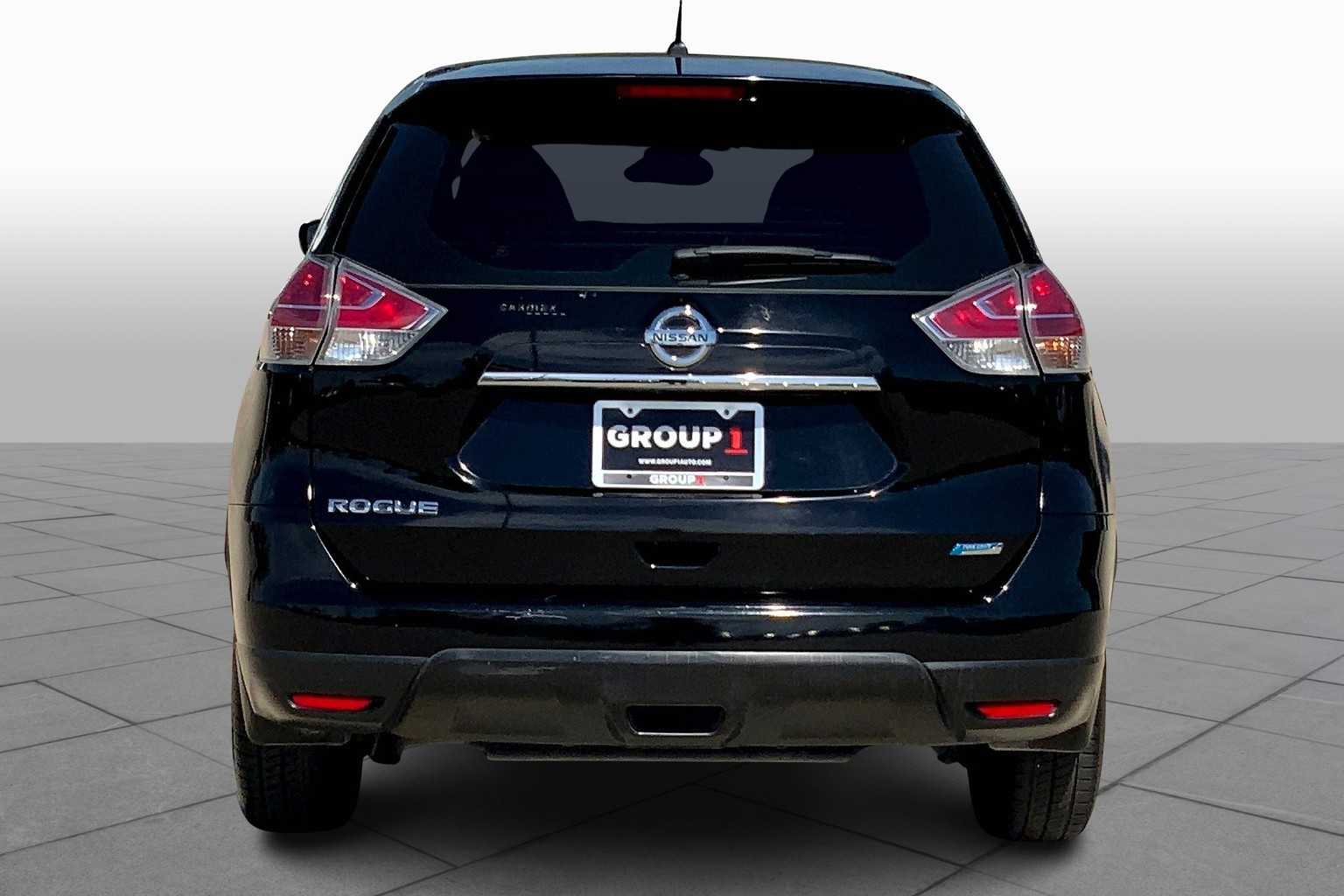 2014 Nissan Rogue S photo 4