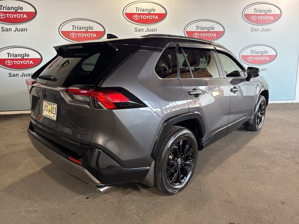 2022 Toyota RAV4 Hybrid XSE photo 4