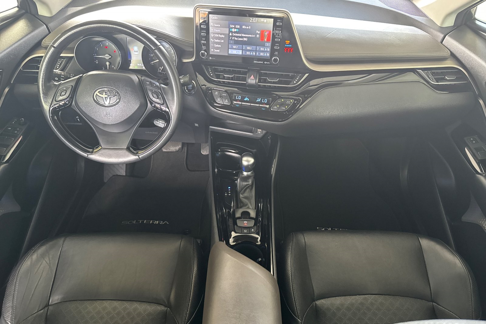 2021 Toyota C-HR Limited photo 3