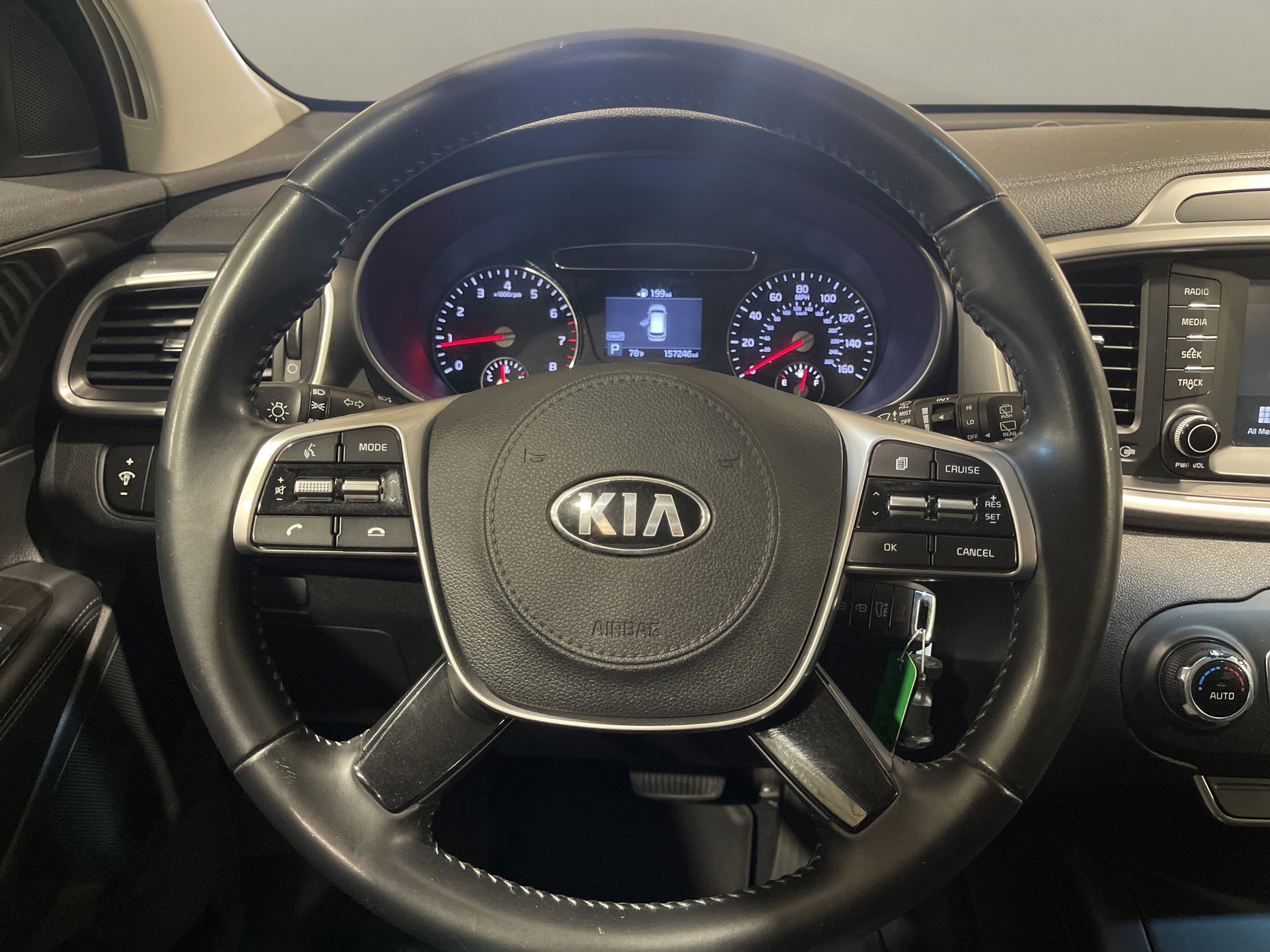 2020 Kia Sorento LX S photo 15