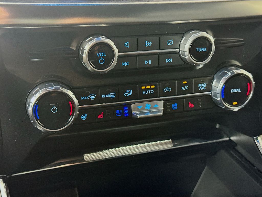 2023 Ford F-150 Lariat photo 15