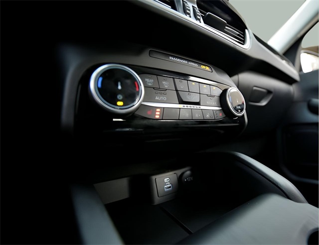 2022 Ford Escape SE photo 8