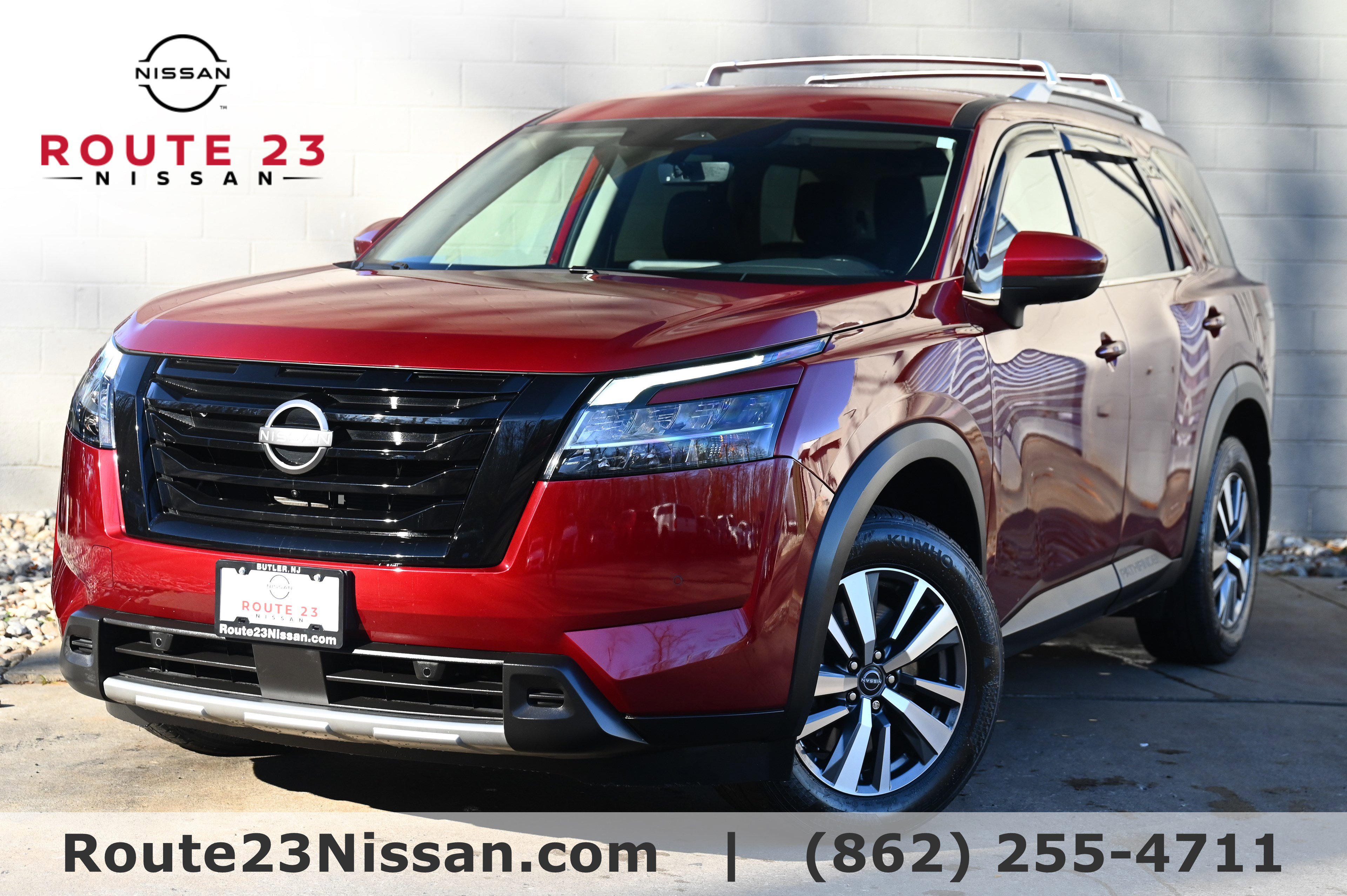 2024 Nissan Pathfinder SL