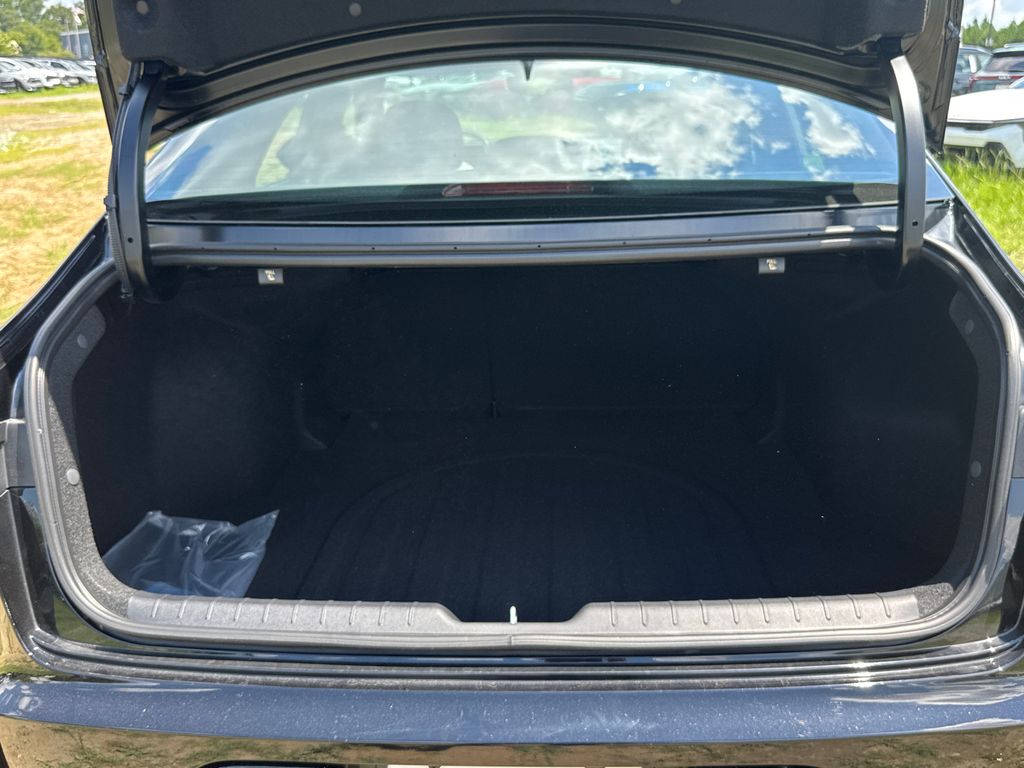 2025 Kia K4 GT-Line photo 17