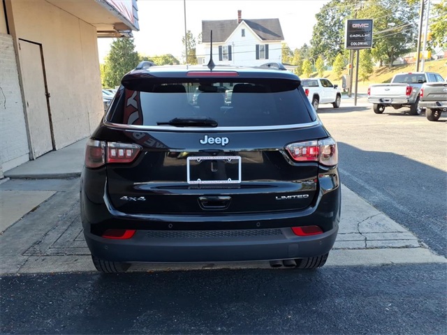 2022 Jeep Compass Limited photo 3