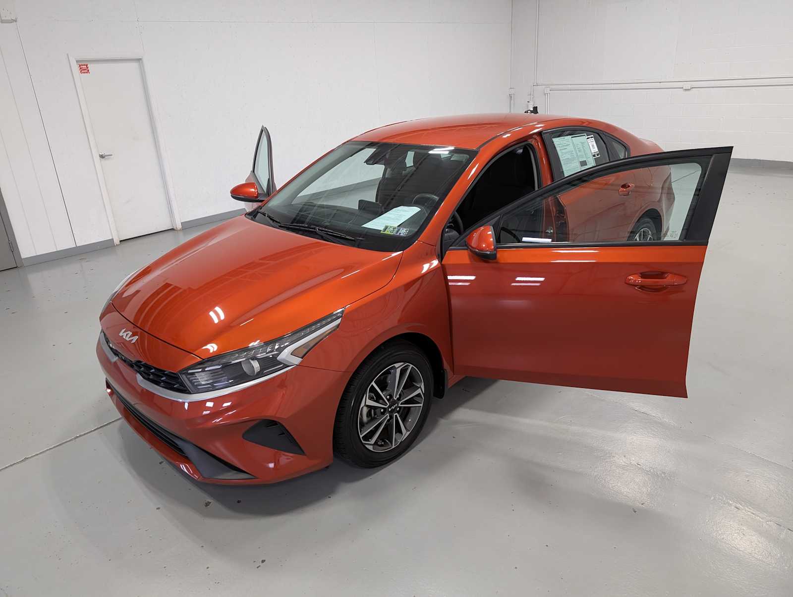 2023 Kia Forte LXS photo 15