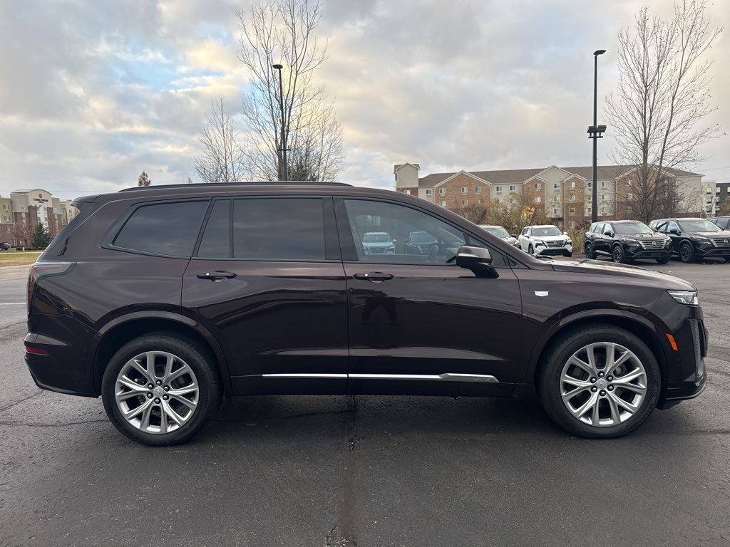 2020 Cadillac XT6 Sport photo 2