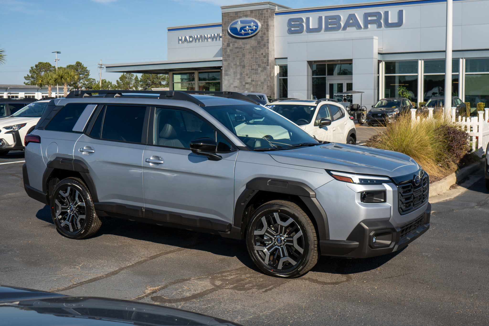 2026 Subaru Outback Touring's photo