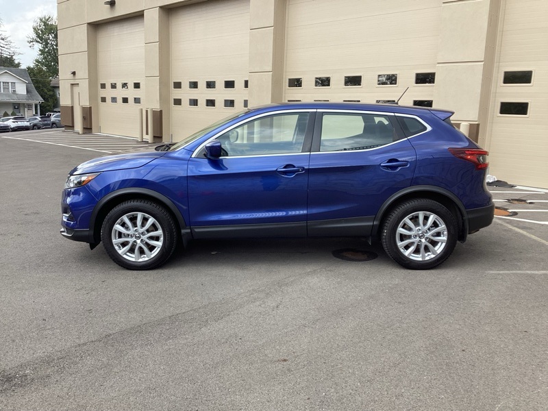 2022 Nissan Rogue Sport S photo 4