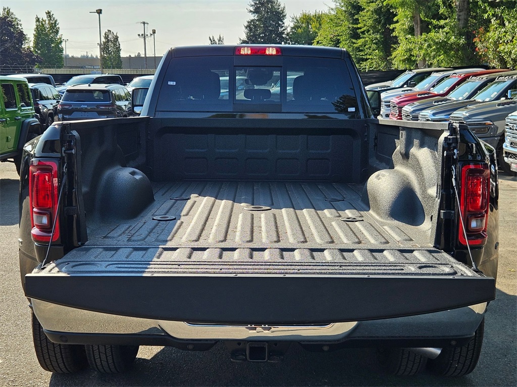 2026 Ram 3500 Tradesman photo 10