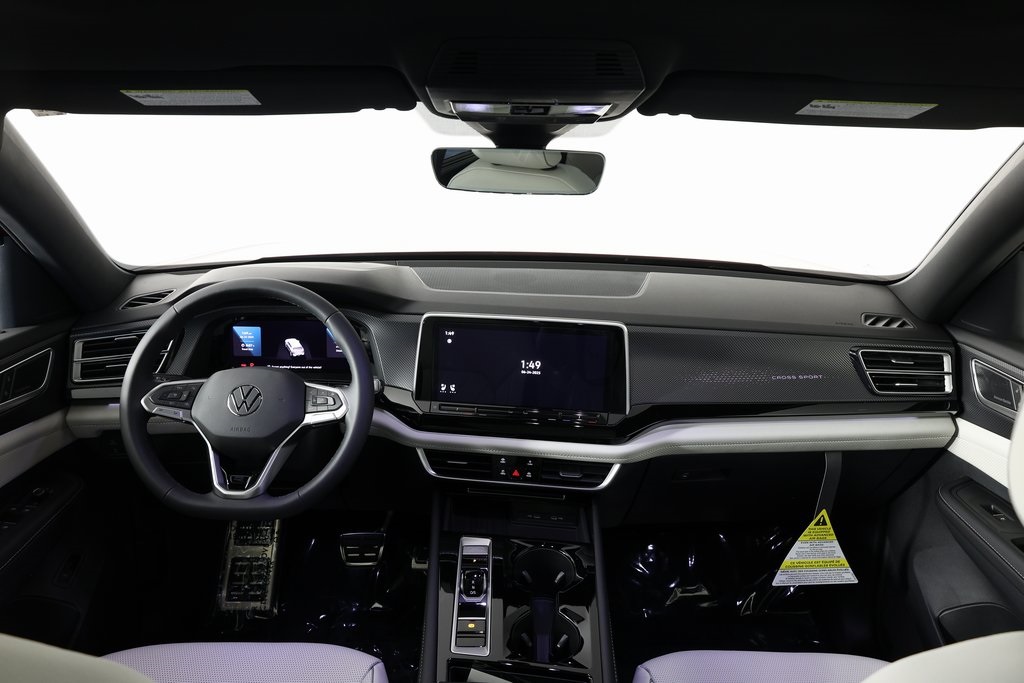 2025 Volkswagen Atlas Cross Sport SEL Premium R-Line photo 4