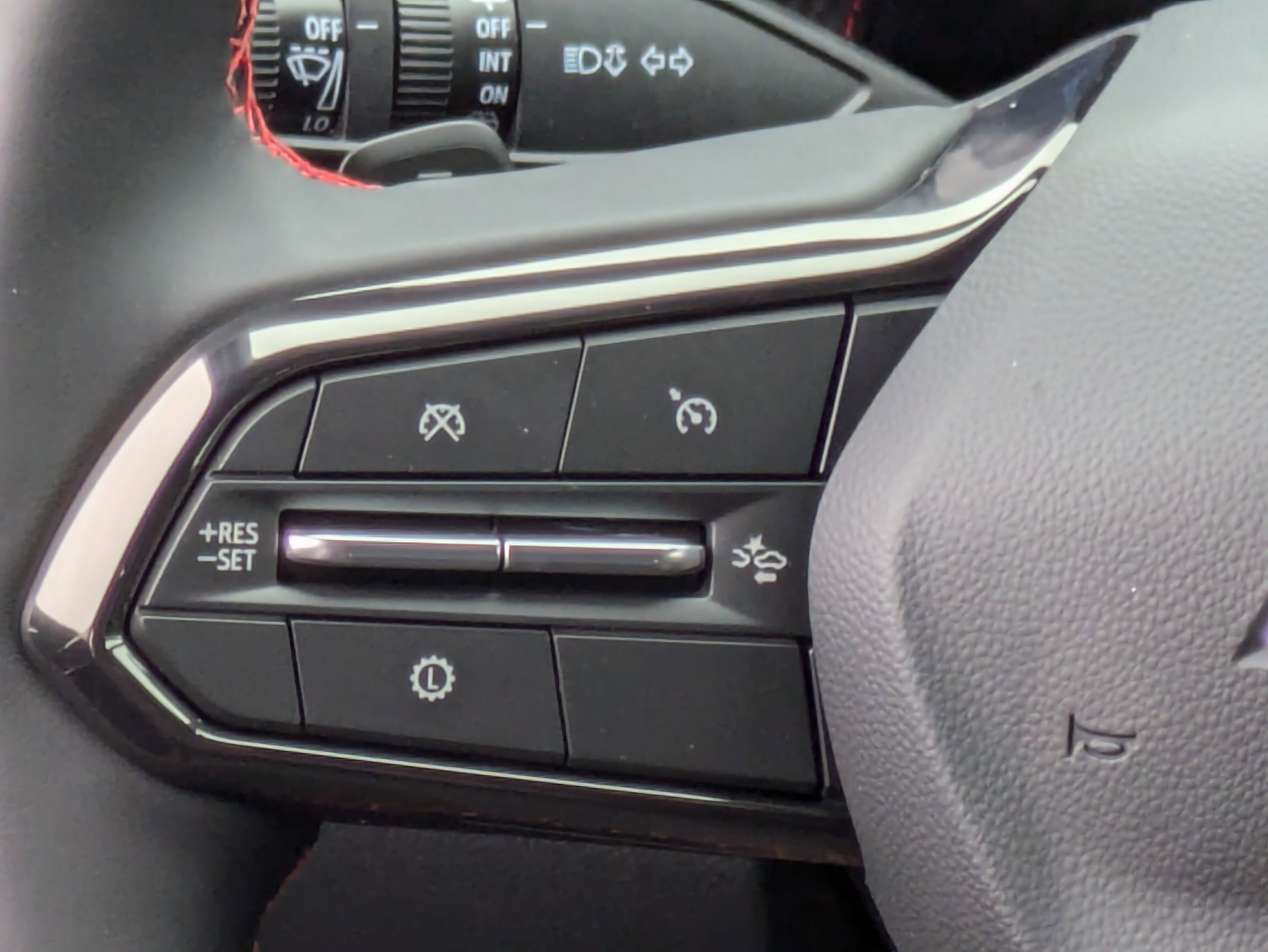 2026 Chevrolet Equinox RS photo 4