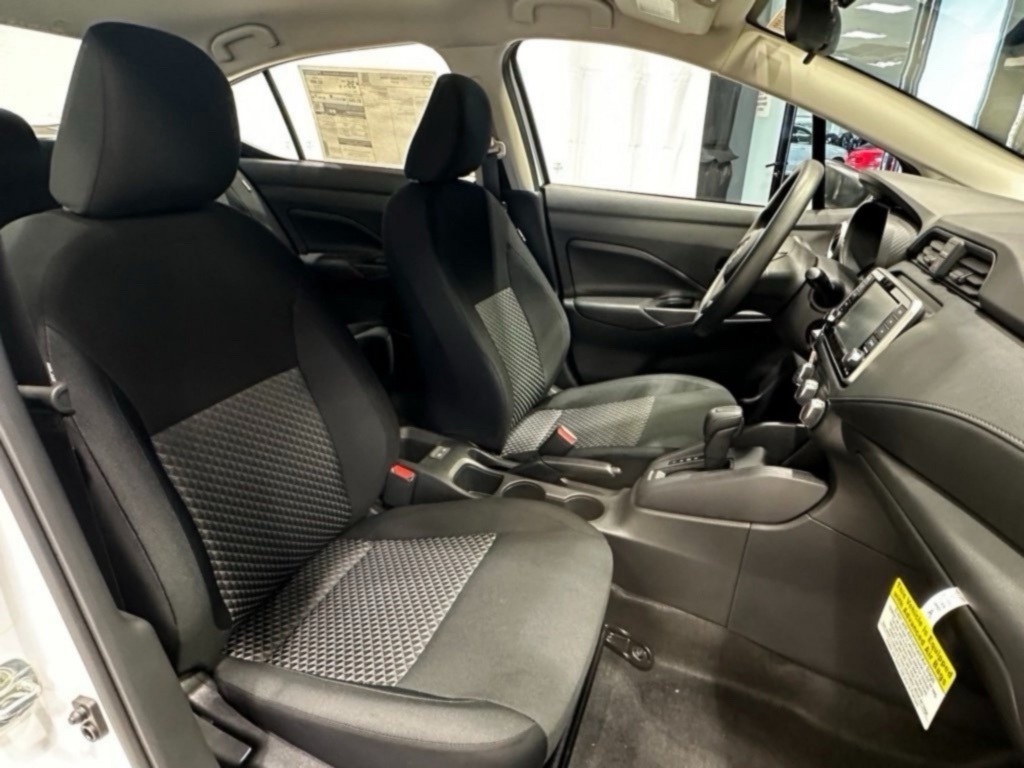2025 Nissan Versa S photo 24