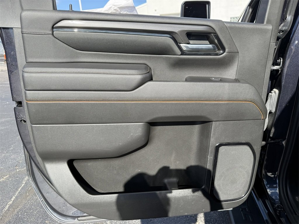 2024 GMC SIERRA HD - Image 30