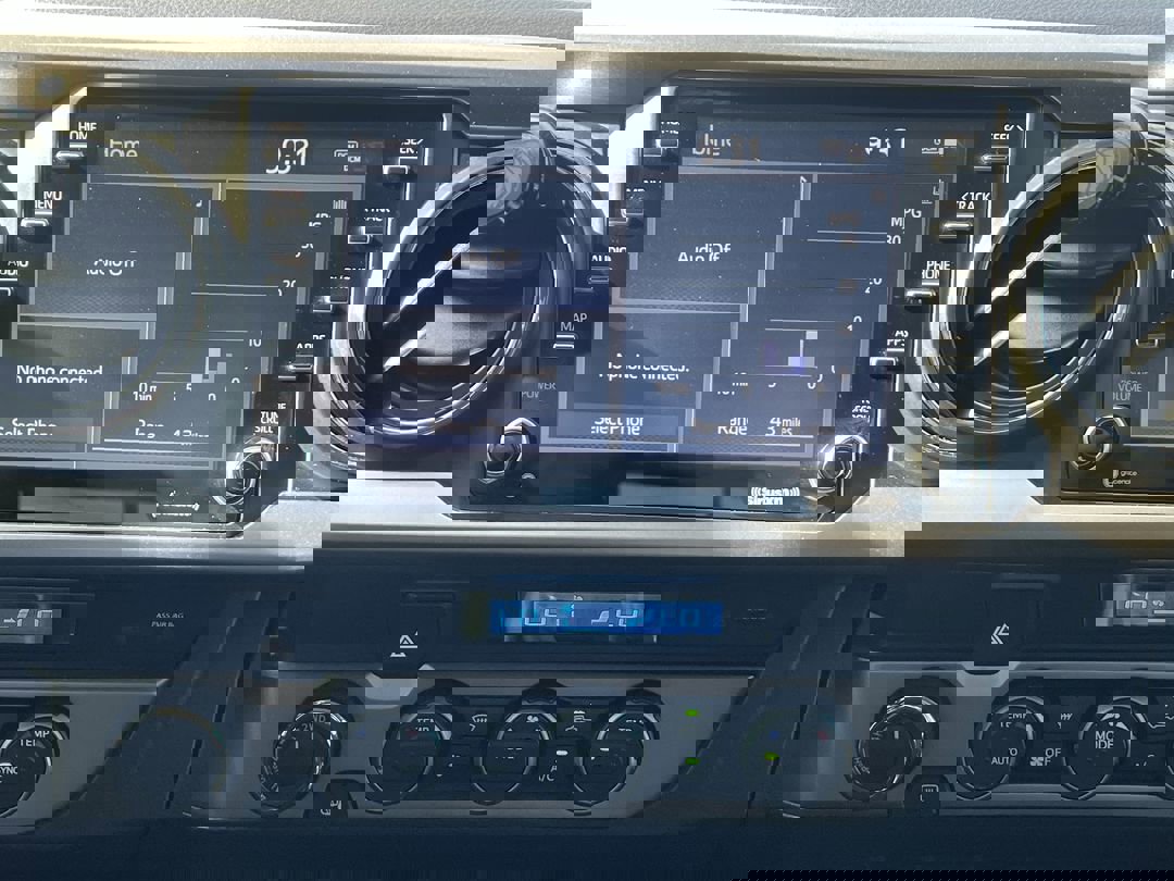 2022 Toyota Tacoma SR5 4x4 V6 photo 18