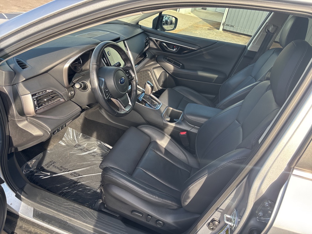 2022 Subaru Outback Limited photo 9
