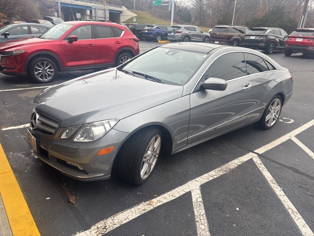 2010 Mercedes Benz E 350 photo 3