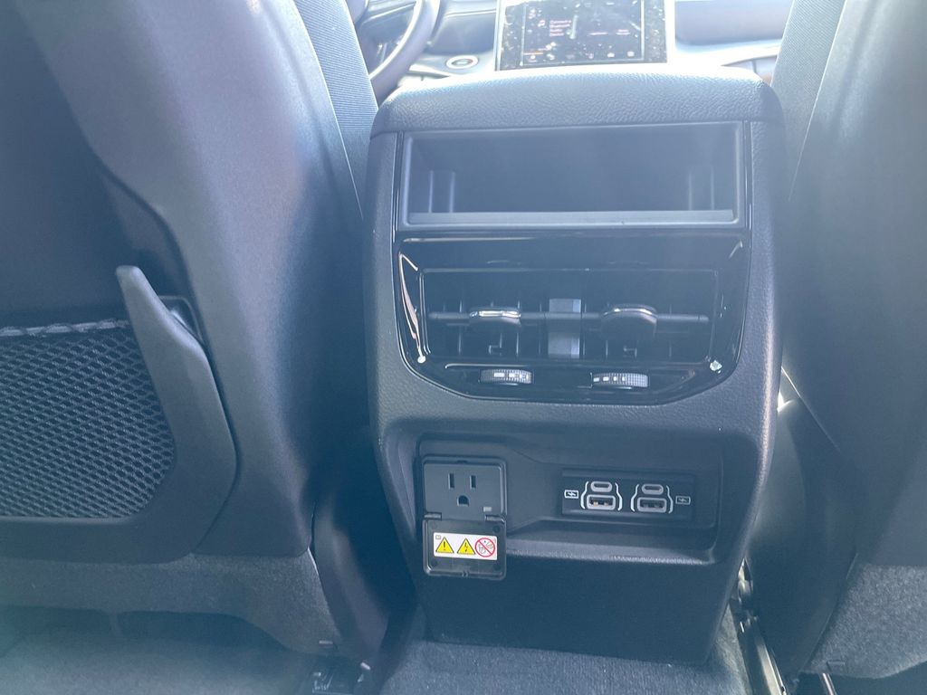 2024 Jeep Grand Cherokee Laredo Altitude X photo 11