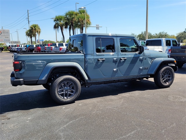 2025 Jeep Gladiator Sport S photo 8
