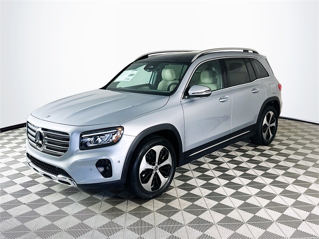 2026 Mercedes Benz GLB 250 photo 3