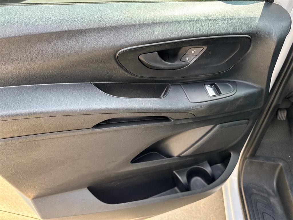 2020 Mercedes Benz Metris Cargo Van photo 5