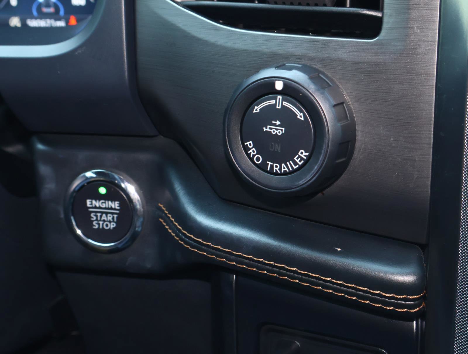 2023 Ford Expedition MAX Platinum photo 27