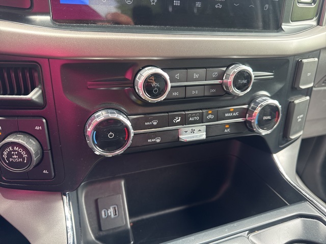 2024 Ford F-150 XLT photo 19