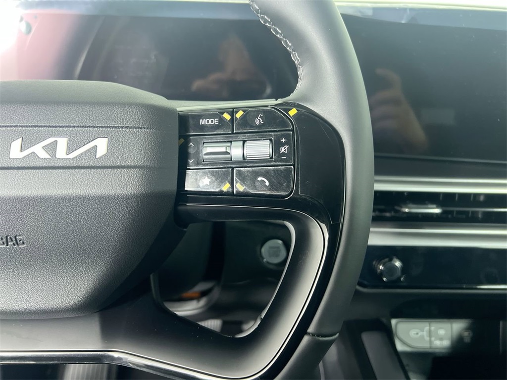 2026 Kia Sorento LX photo 18