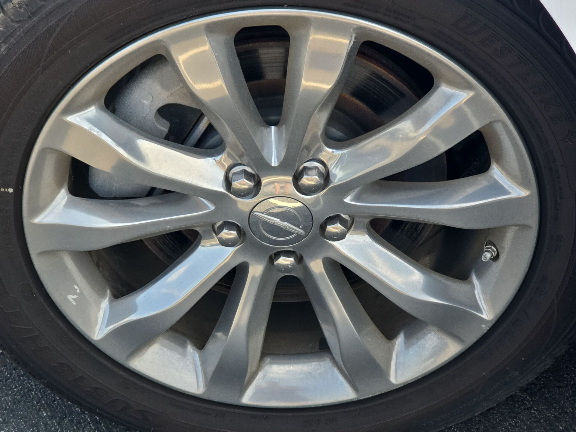 2022 Chrysler 300 Touring photo 65