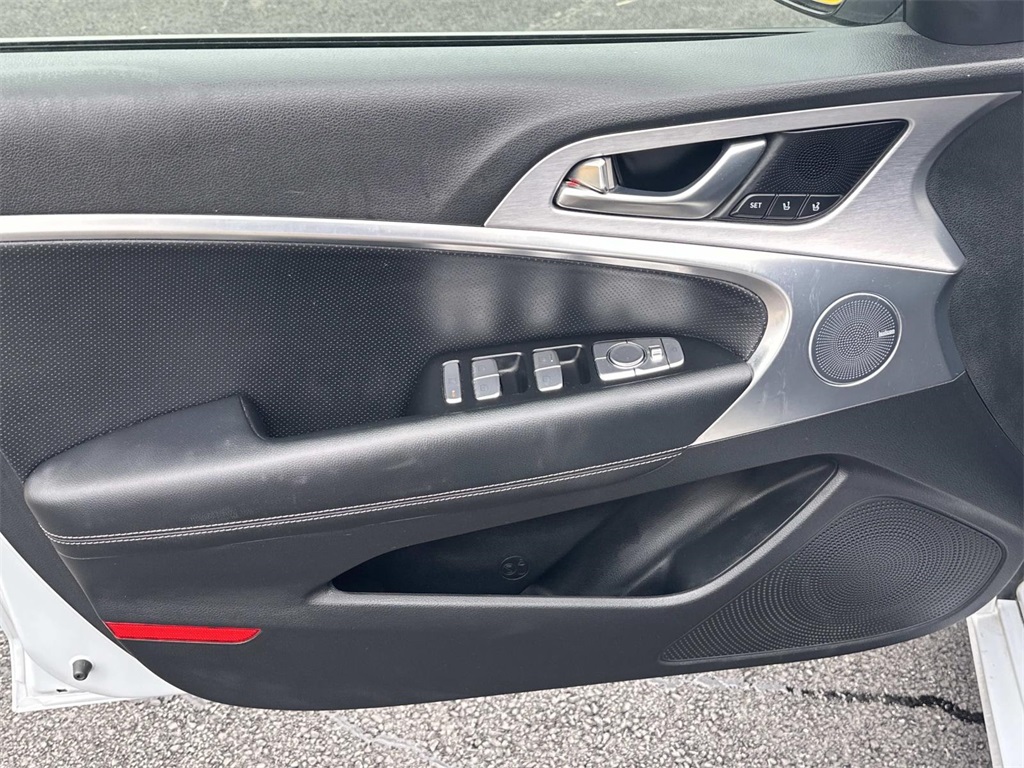 2019 Genesis G70 3.3T Advanced photo 24