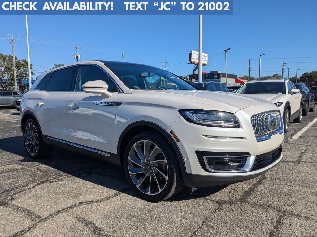 2019 Lincoln Nautilus Reserve's photo