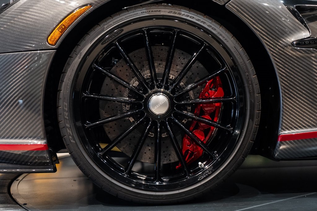 2017 Pagani Huayra photo 13