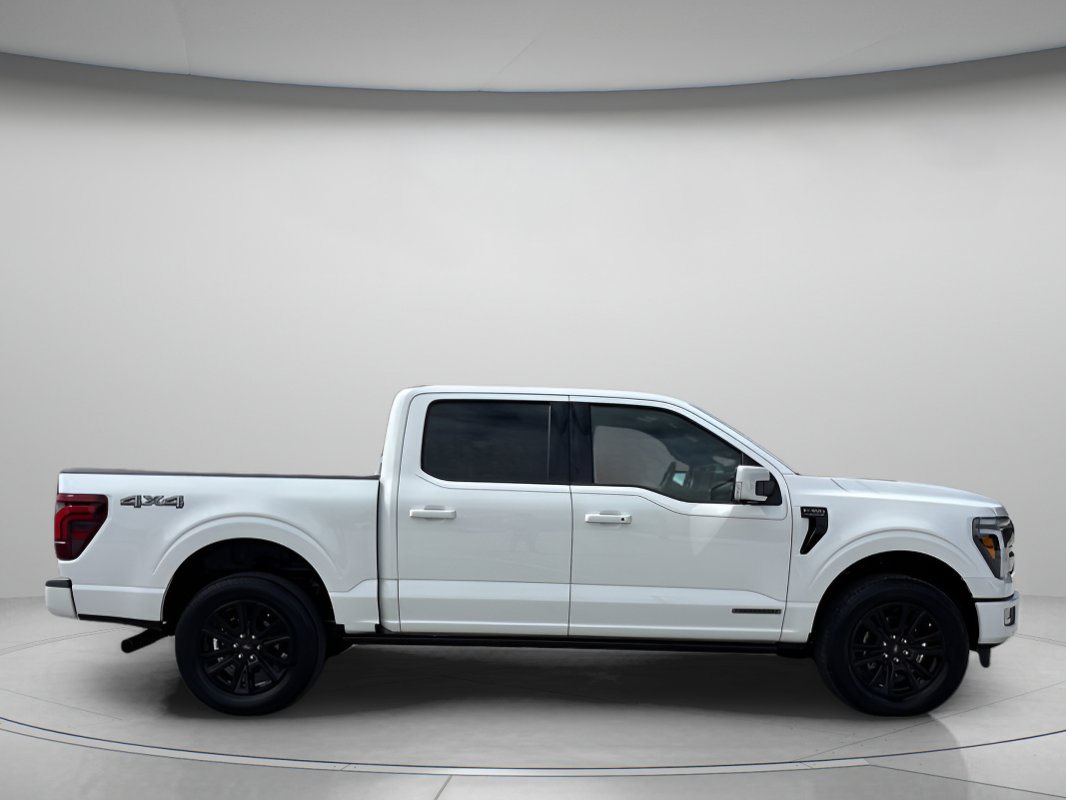 2024 Ford F-150 Platinum photo 2