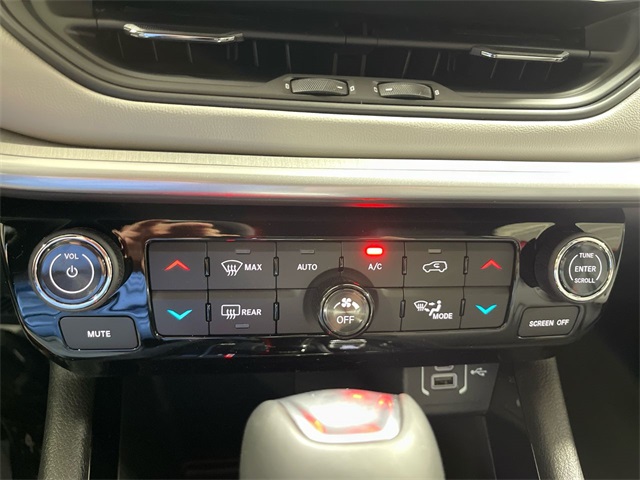 2025 Jeep Compass Limited photo 18