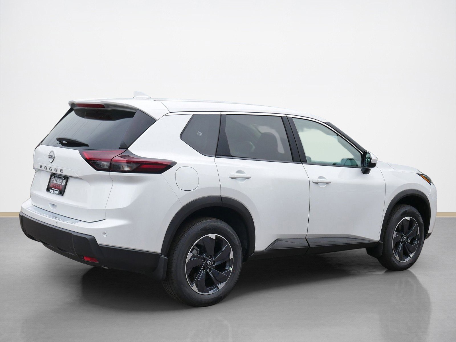 2026 Nissan Rogue SV photo 2