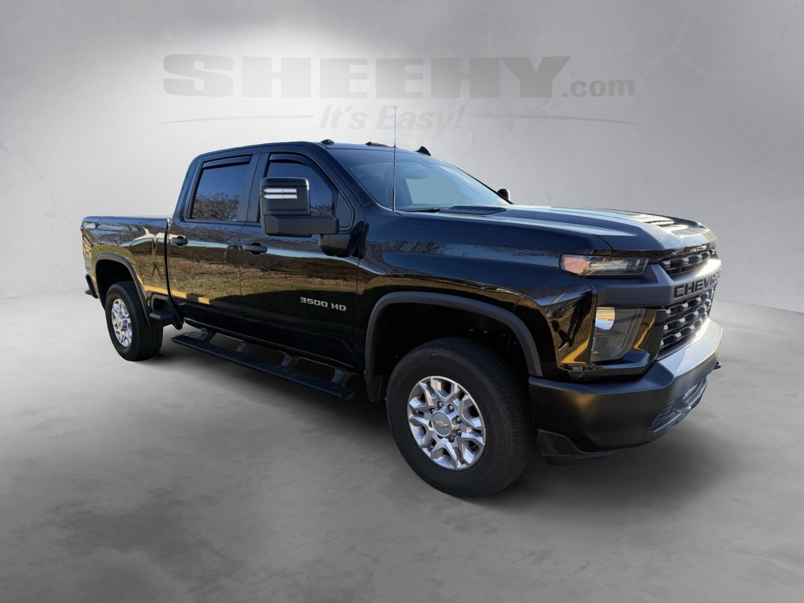 2022 Chevrolet Silverado 3500HD Work Truck photo 2