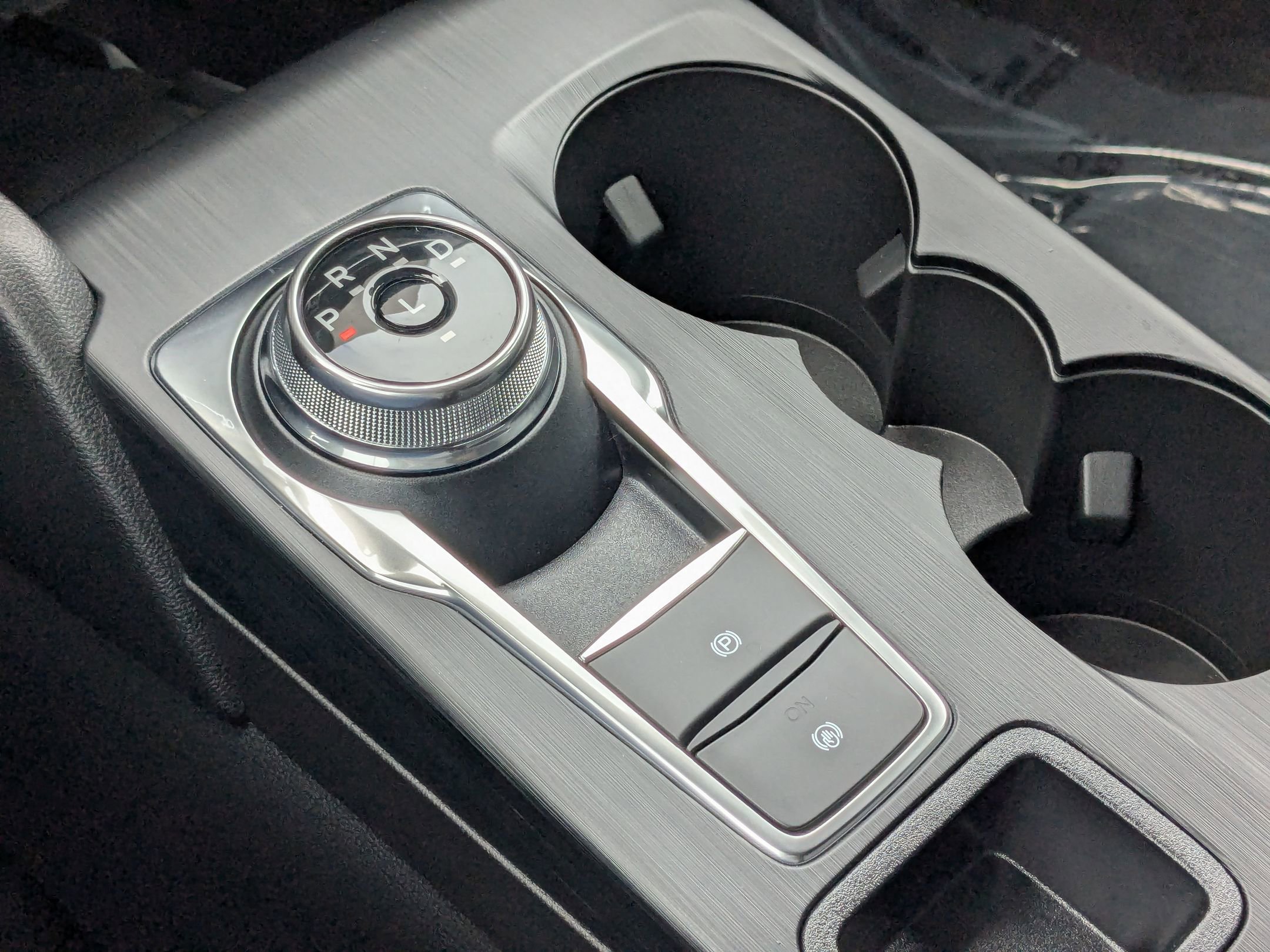 2025 Ford Escape Plug-In Hybrid photo 24