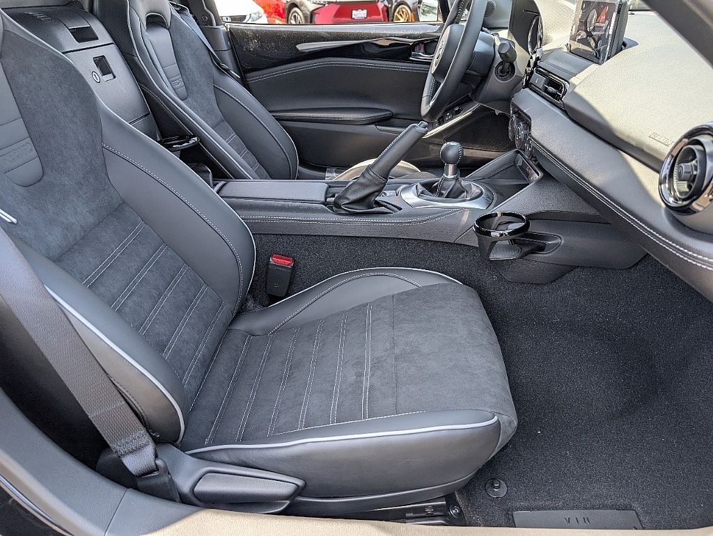 2025 Mazda MX-5 Miata Miata photo 16