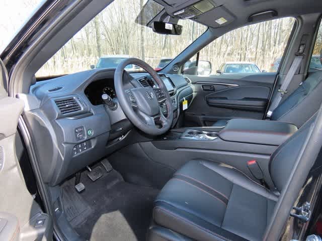 2025 Honda Ridgeline TrailSport photo 2