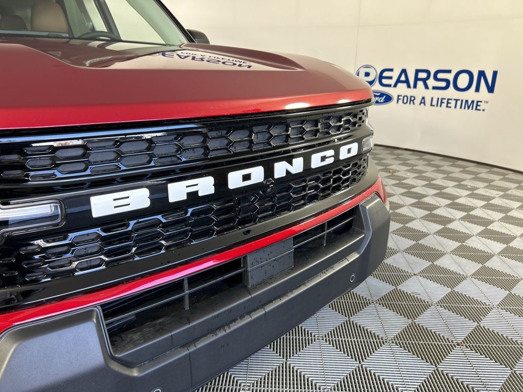 2025 Ford Bronco Sport Outer Banks photo 3